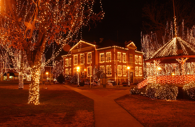 Arkansas Tourism - Holiday Trail of Lights
